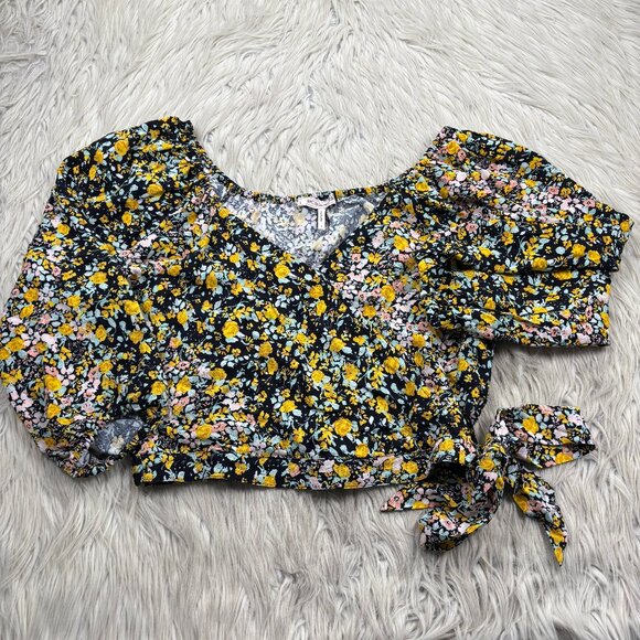 BCBGeneration Blouse Garden Floral Surplice Wrap Crop Top - Picture 2 of 7